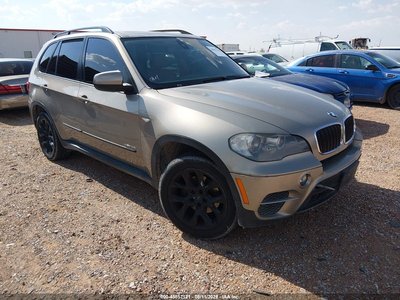 5UXZV4C5XBL****** 2011 BMW X5