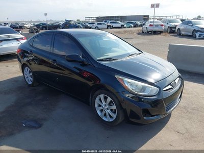 KMHCU4AE1CU****** 2012 Hyundai Accent