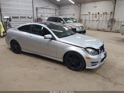 WDDGJ4HB5FG****** 2015 Mercedes-Benz C 250