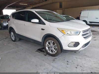 1FMCU0GD7HU****** 2017 Ford Escape