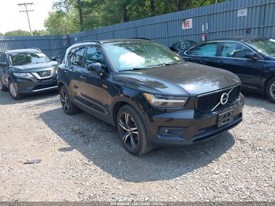 YV4162UM4L2****** 2020 Volvo XC40