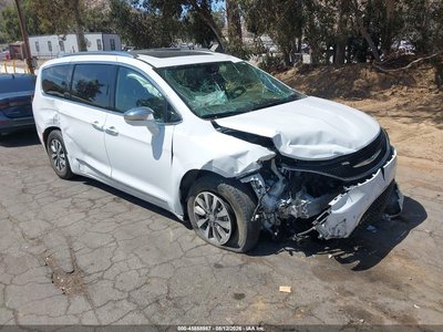 2C4RC1N71LR****** 2020 Chrysler Pacifica Hybrid