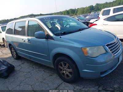 2009 Chrysler Town & Country