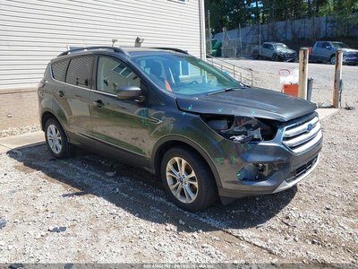 1FMCU0GD0JU****** 2018 Ford Escape