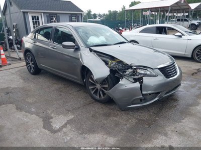 2013 Chrysler 200