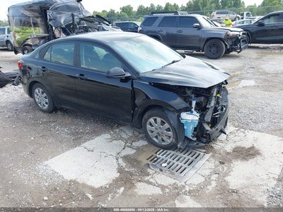 3KPA24AD4PE****** 2023 Kia Rio