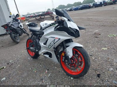 JYARM38E7PA****** 2023 Yamaha YZFR7