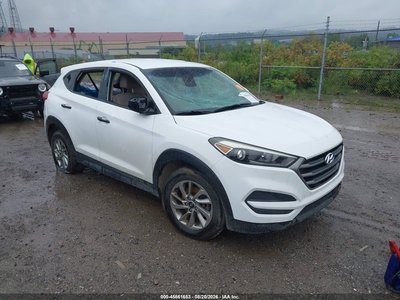 KM8J2CA46JU****** 2018 Hyundai Tucson