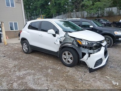 3GNCJNSB9JL****** 2018 Chevrolet Trax