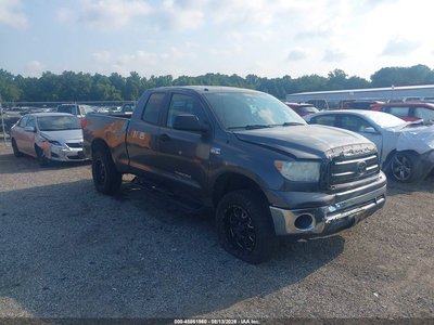 5TFUY5F1XCX****** 2012 Toyota Tundra