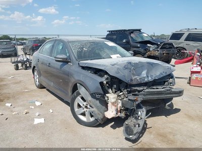 3VWLL7AJ6EM****** 2014 Volkswagen Jetta