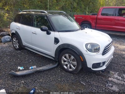 WMZYS7C3XJ3****** 2018 MINI Countryman
