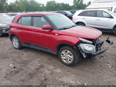 KMHRB8A31PU****** 2023 Hyundai Venue