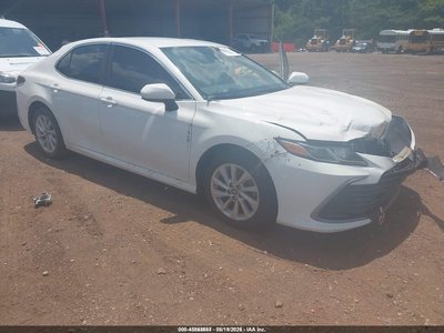 4T1C11AK2NU****** 2022 Toyota Camry