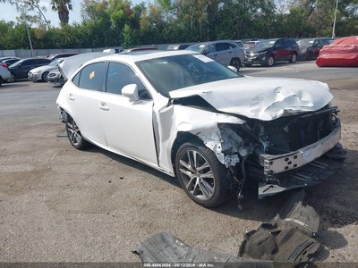 JTHBA1D29K5****** 2019 Lexus IS