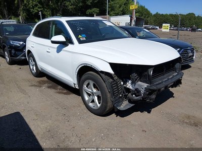 WA1AAAFY9M2****** 2021 Audi Q5