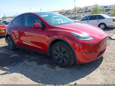 7SAYGAEE7RF****** 2024 Tesla Model Y