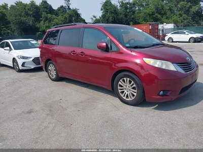 2013 Toyota Sienna