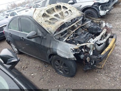 1G1JC5SH8F4****** 2015 Chevrolet Sonic