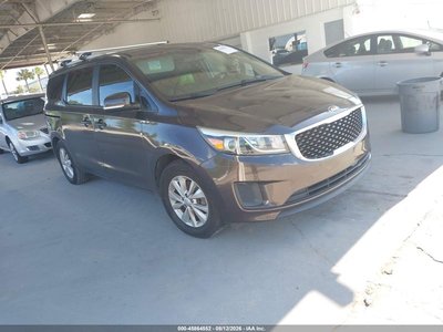 KNDMB5C13H6****** 2017 Kia Sedona