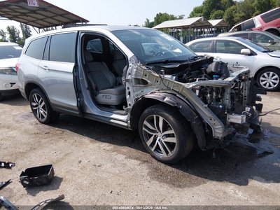5FNYF6H0XJB****** 2018 Honda Pilot