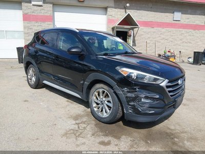 KM8J3CA44HU****** 2017 Hyundai Tucson