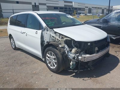 2C4RC1DG6HR****** 2017 Chrysler Pacifica