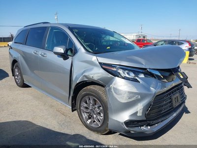 2024 Toyota Sienna Hybrid