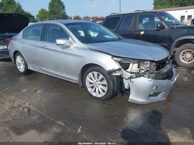 1HGCR3F84DA****** 2013 Honda Accord