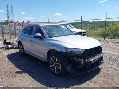 WA1BAAFY7M2****** 2021 Audi Q5