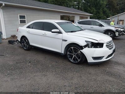 2014 Ford Taurus
