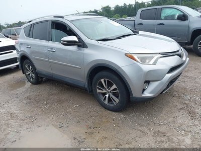 2T3RFREV8JW****** 2018 Toyota RAV4