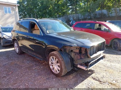 YV4A22PK9J1****** 2018 Volvo XC90
