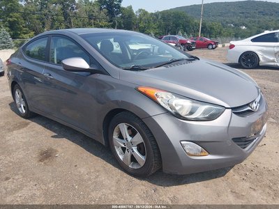 5NPDH4AE3DH****** 2013 Hyundai Elantra