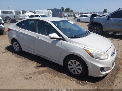 KMHCT4AE5GU****** 2016 Hyundai Accent