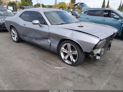 2C3CDYAG0DH****** 2013 Dodge Challenger
