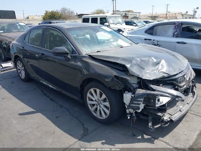JTNB11HK0J3****** 2018 Toyota Camry