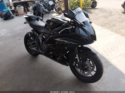 2023 Yamaha R7