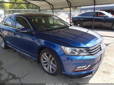 1VWCT7A32GC****** 2016 Volkswagen Passat