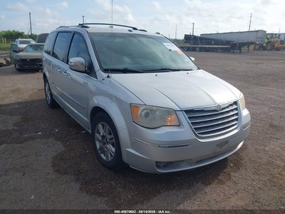 2A8HR64X48R****** 2008 Chrysler Town & Country