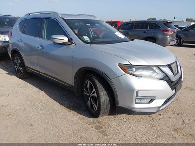 5N1AT2MT0HC****** 2017 Nissan Rogue