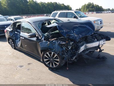 1N4AL3AP4HC****** 2017 Nissan Altima
