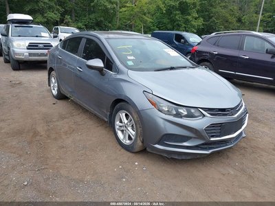 1G1BH5SE2J7****** 2018 Chevrolet Cruze