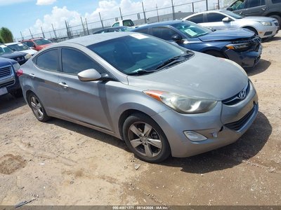 KMHDH4AE3DU****** 2013 Hyundai Elantra