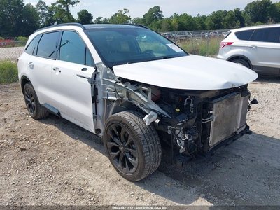5XYRK4LFXMG****** 2021 Kia Sorento
