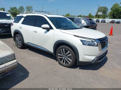 2022 Nissan Pathfinder