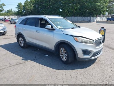 5XYPG4A31GG****** 2016 Kia Sorento