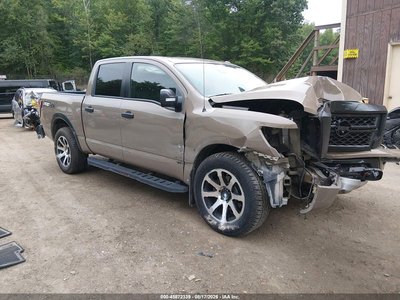 1N6AA1ED6MN****** 2021 Nissan Titan