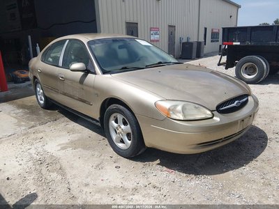 1FAFP55S7YA****** 2000 Ford Taurus