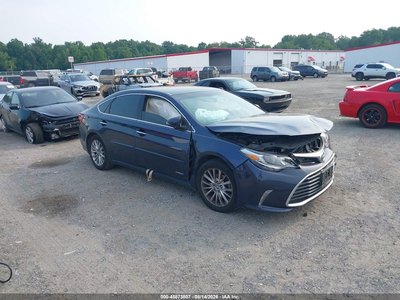 2016 Toyota Avalon Hybrid
